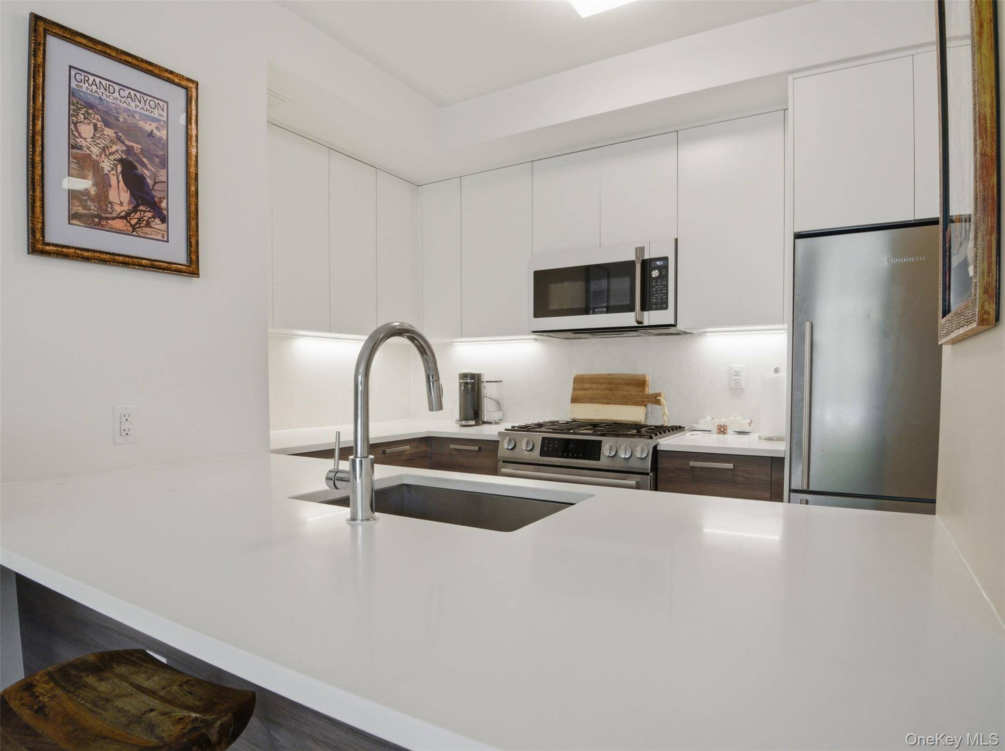 2 Bedroom Home for Sale in New York - Manhattan - New York - USA - 2