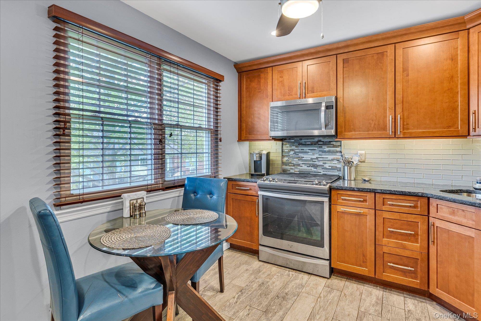 Apartamento com 2 Quartos à Venda em Oakdale - Nova Iorque - EUA - 5