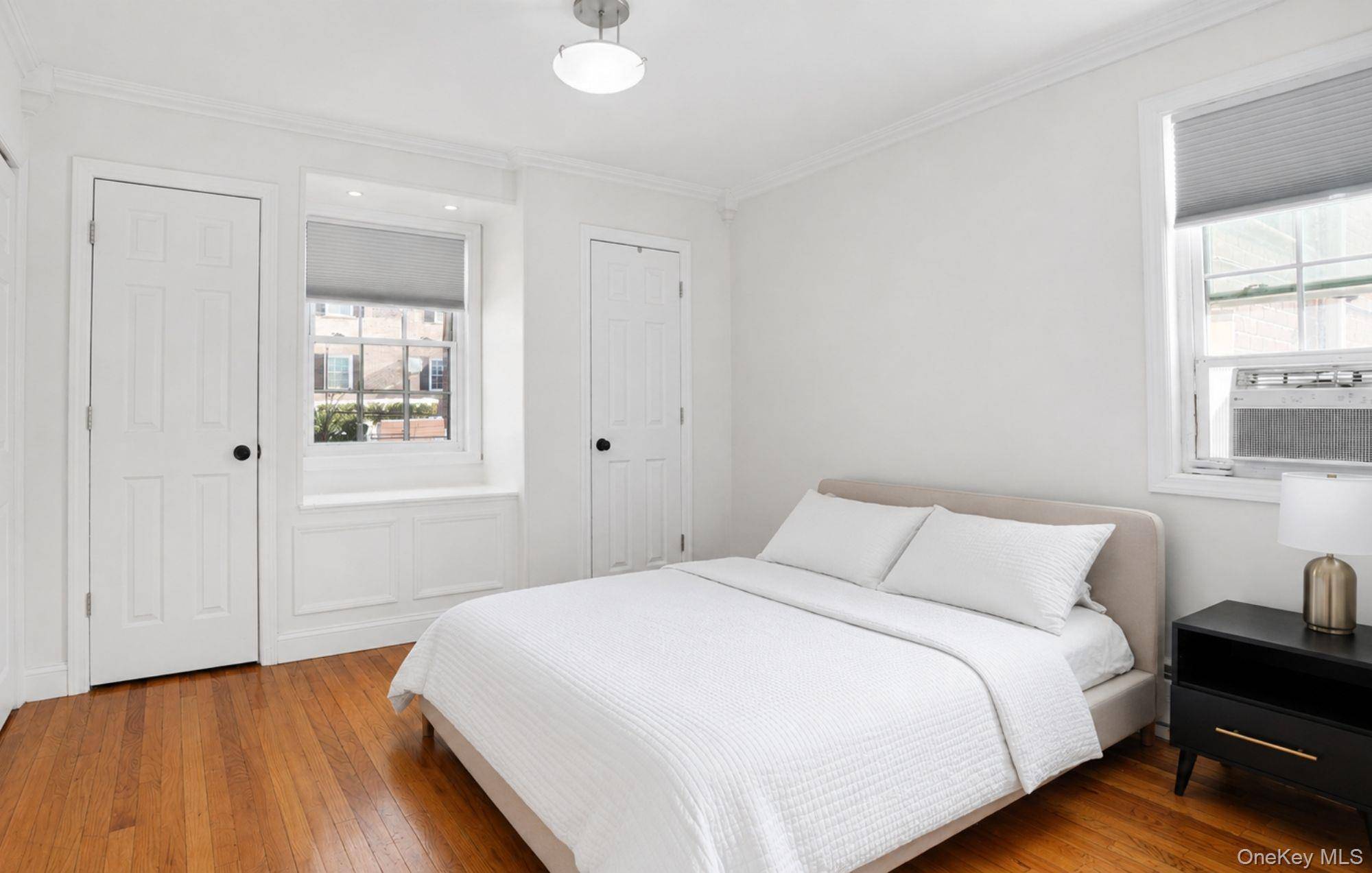 Apartamento com 2 Quartos à Venda em Oakland Gardens - Nova Iorque - EUA - 4