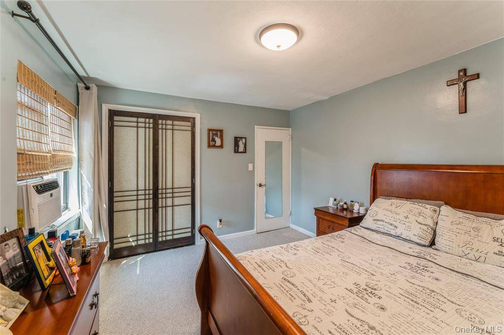 Apartamento com 2 Quartos à Venda em Oakland Gardens - Nova Iorque - EUA - 8
