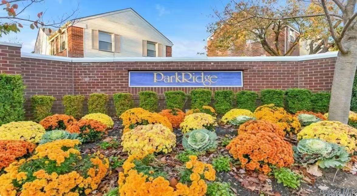 Apartamento com 2 Quartos à Venda em Oakland Gardens - Nova Iorque - EUA - 1