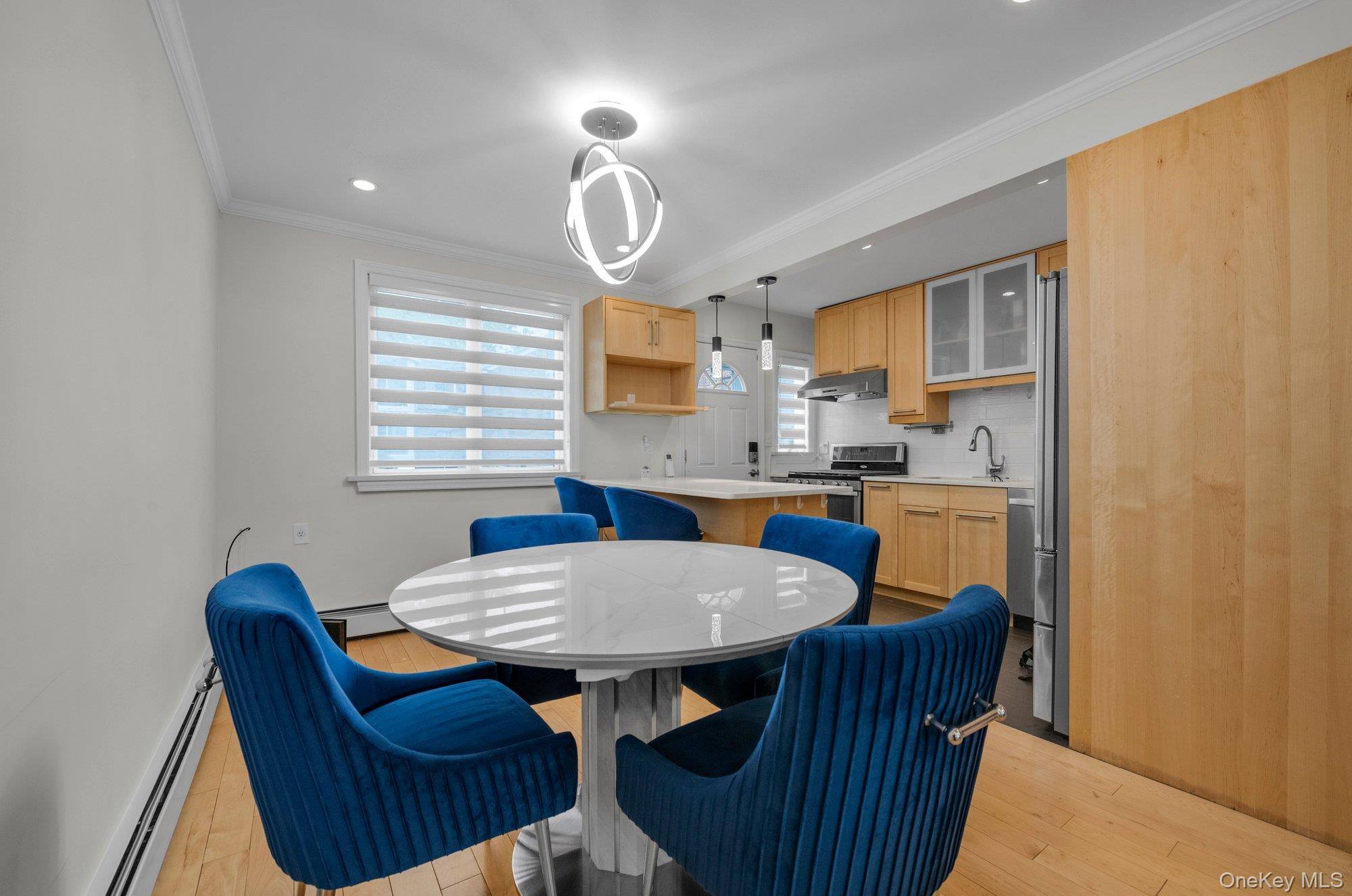 Apartamento de 2 Dormitorios en Venta en Oakland Gardens - Nueva York - EE. UU. - 3