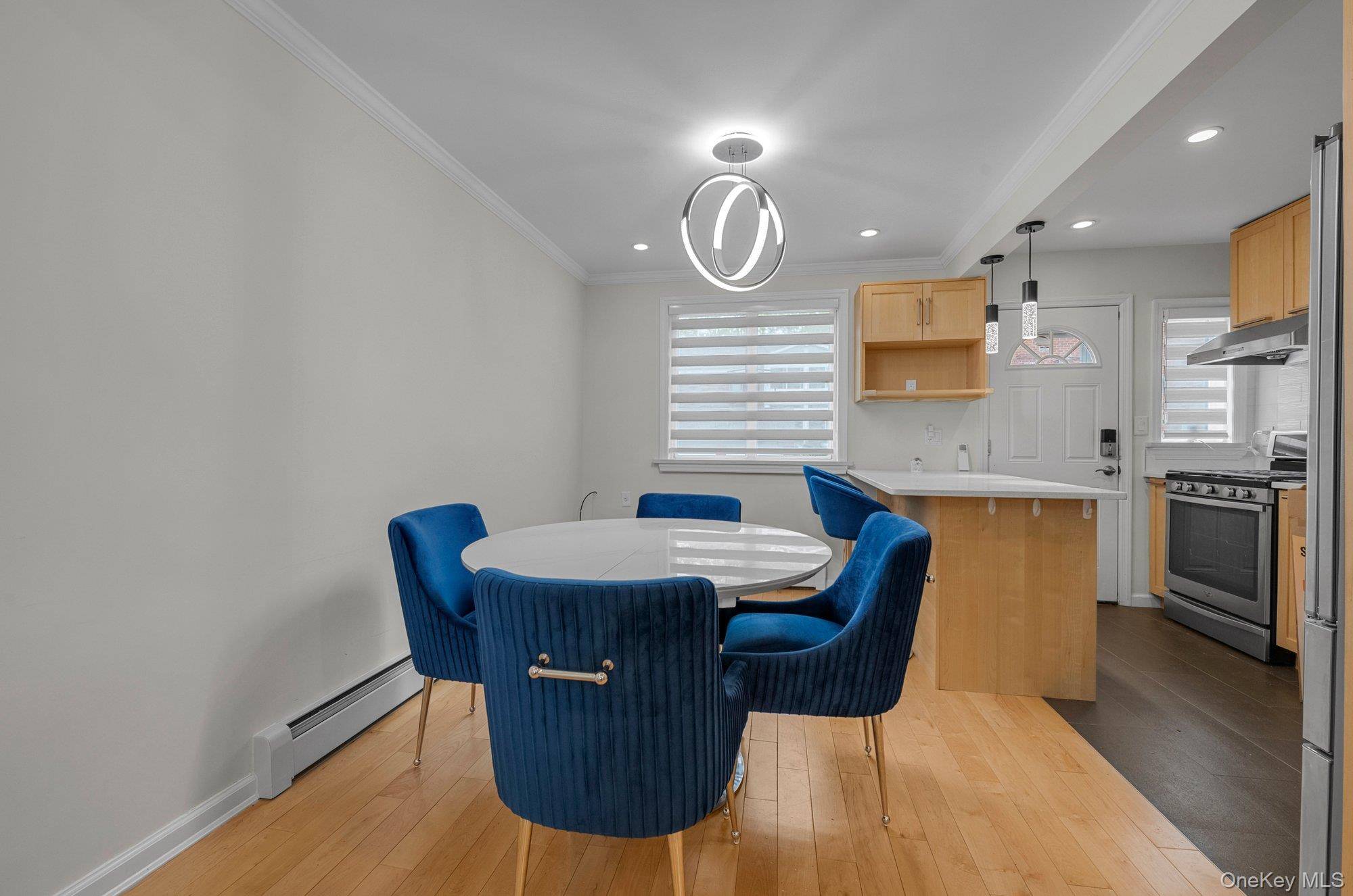 Apartamento de 2 Dormitorios en Venta en Oakland Gardens - Nueva York - EE. UU. - 4