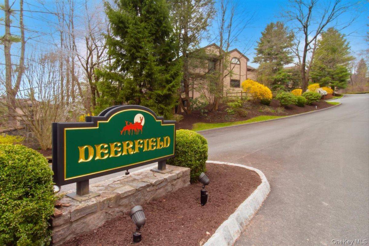 Apartamento com 2 Quartos à Venda em Ossining - Nova Iorque - EUA - 1