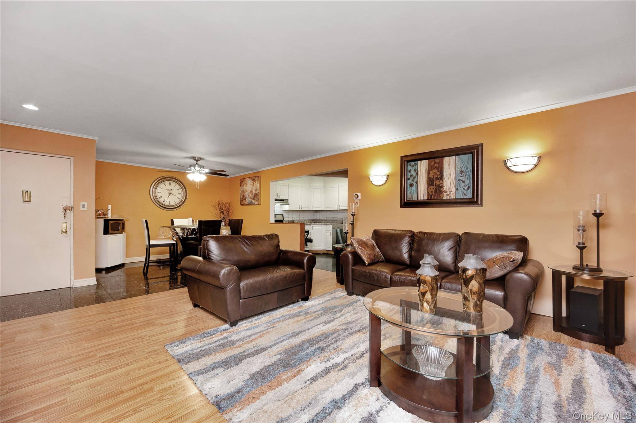 Apartamento com 2 Quartos à Venda em Ozone Park - Nova Iorque - EUA - 3