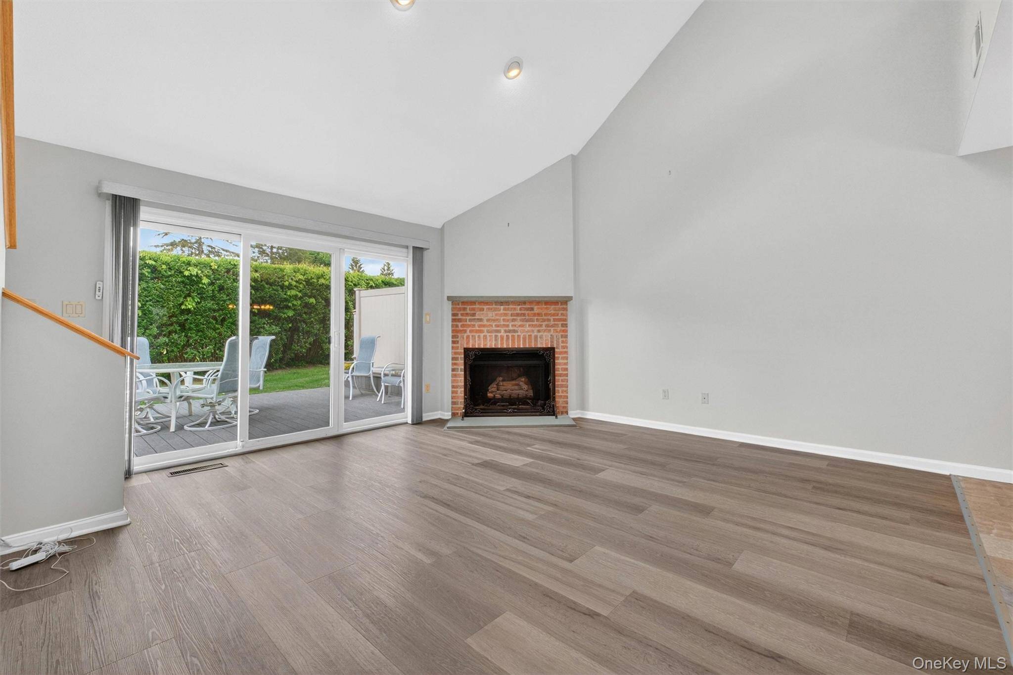 Apartamento com 2 Quartos à Venda em Peekskill - Nova Iorque - EUA - 7