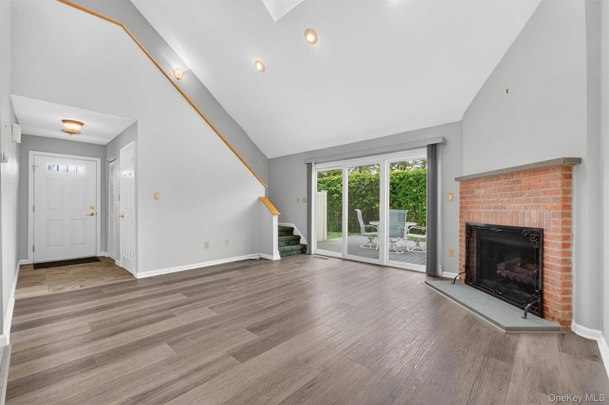 Apartamento com 2 Quartos à Venda em Peekskill - Nova Iorque - EUA - 8