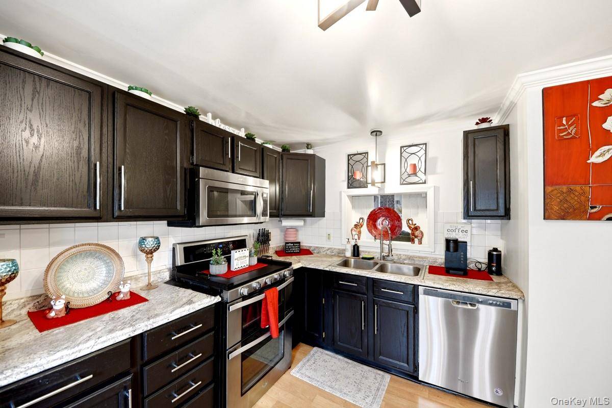 Apartamento de 2 Dormitorios en Venta en Peekskill - Nueva York - EE. UU. - 4