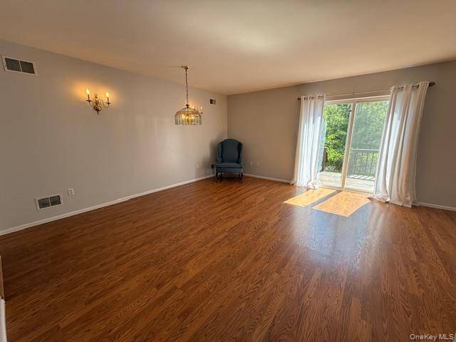 Apartamento com 2 Quartos à Venda em Pine Bush - Nova Iorque - EUA - 7