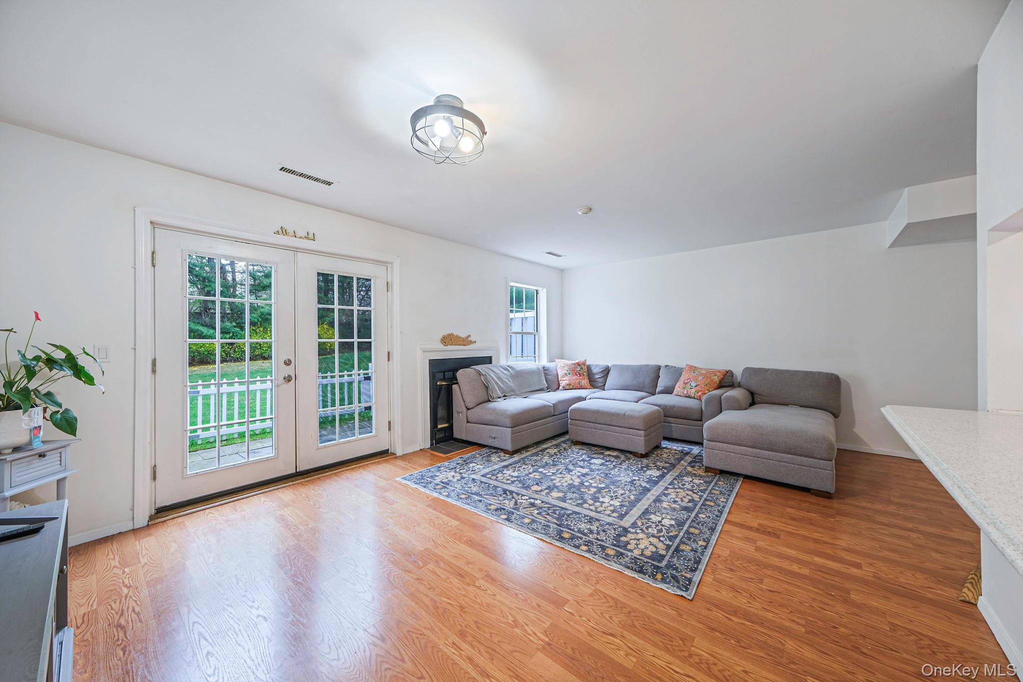 Apartamento de 2 Dormitorios en Venta en Port Jefferson - Nueva York - EE. UU. - 5