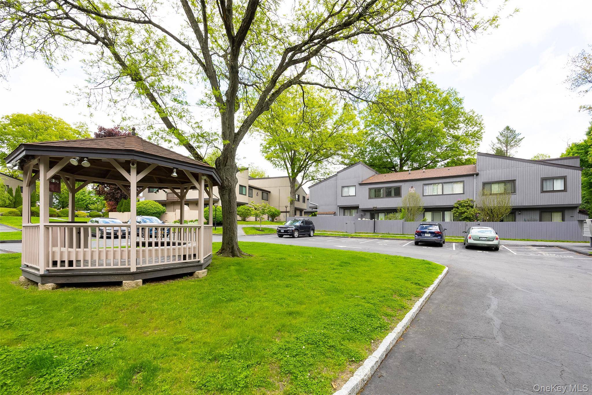 Apartamento com 2 Quartos à Venda em Poughkeepsie - Nova Iorque - EUA - 2