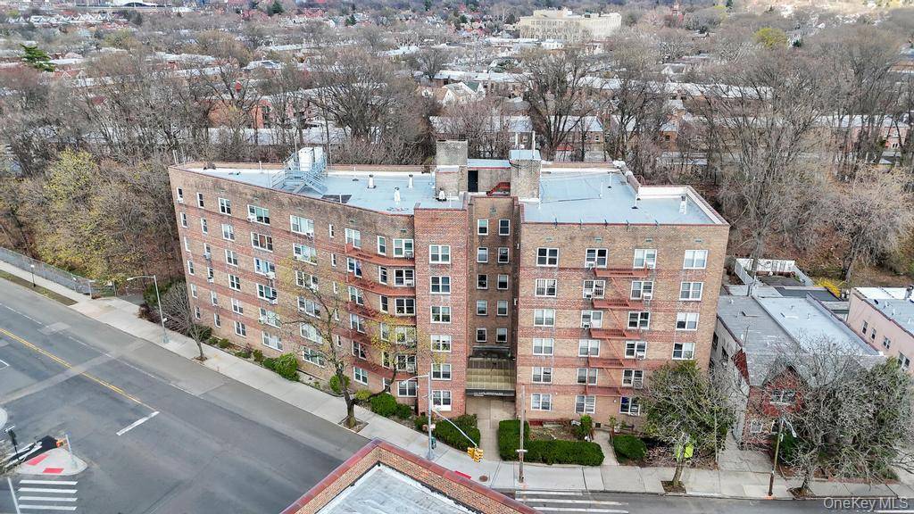 Apartamento com 2 Quartos à Venda em Rego Park - Nova Iorque - EUA - 2