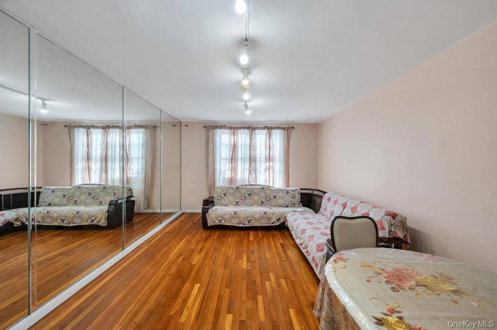 Apartamento com 2 Quartos à Venda em Rego Park - Nova Iorque - EUA - 5