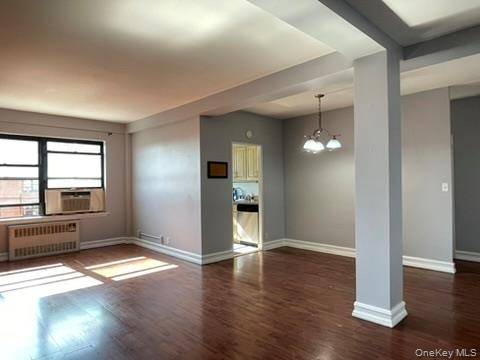 2 Bedroom Home for Sale in Rego Park - New York - USA - 2