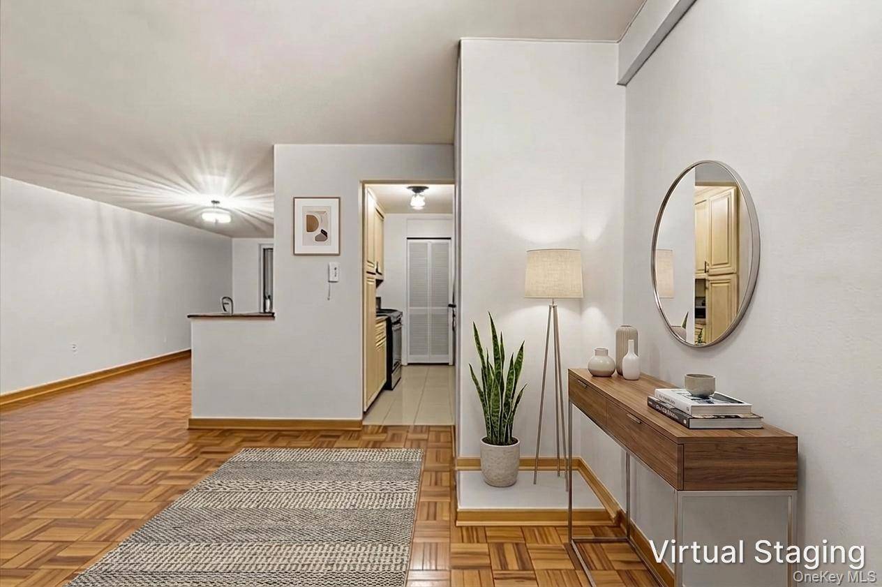 Apartamento com 2 Quartos à Venda em Rego Park - Nova Iorque - EUA - 3