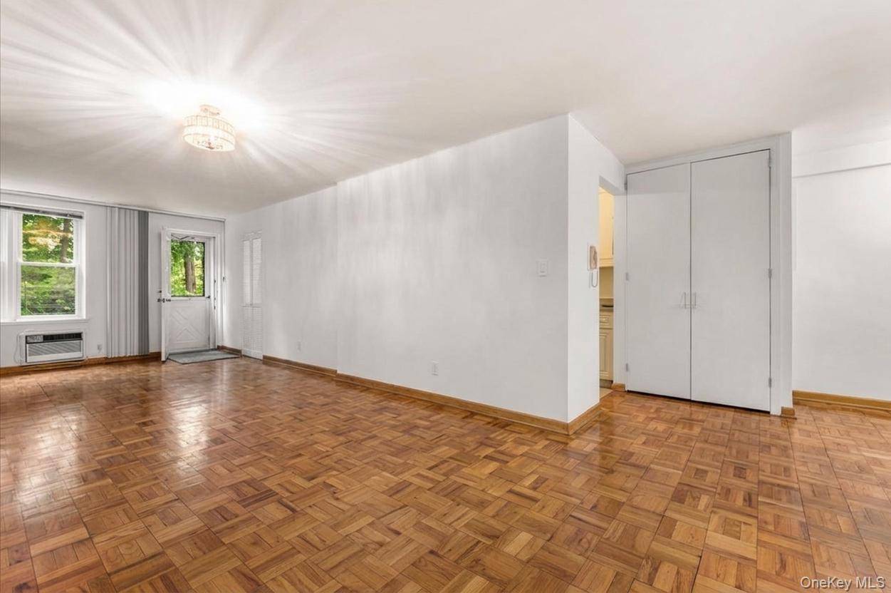 Apartamento com 2 Quartos à Venda em Rego Park - Nova Iorque - EUA - 7