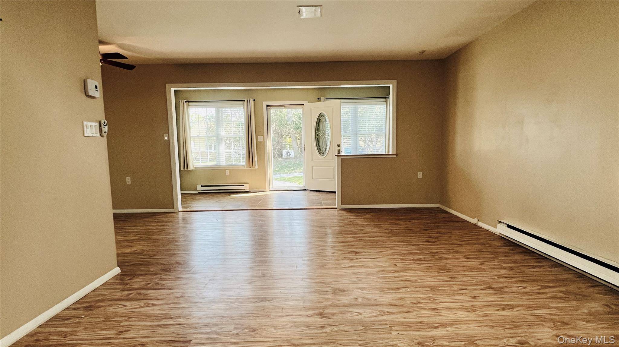 Apartamento de 2 Dormitorios en Venta en Ridge - Nueva York - EE. UU. - 7