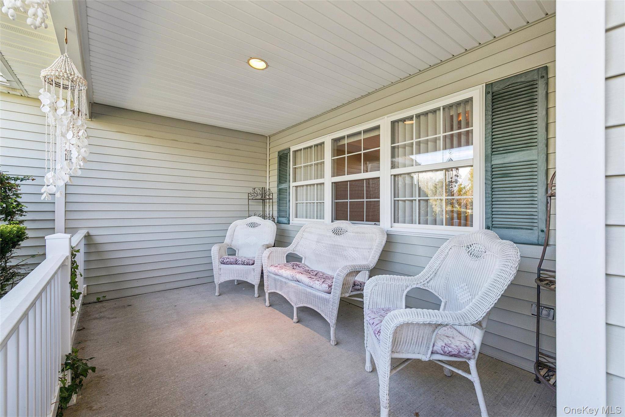 Apartamento com 2 Quartos à Venda em Riverhead - Nova Iorque - EUA - 2