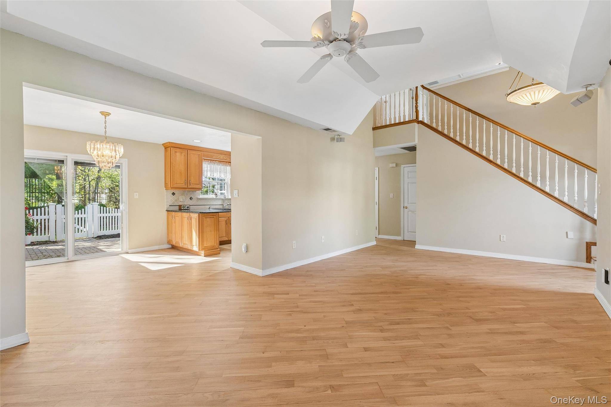 Apartamento com 2 Quartos à Venda em Riverhead - Nova Iorque - EUA - 5