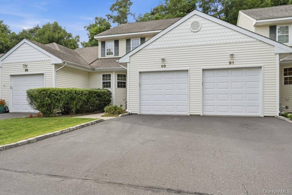 Apartamento com 2 Quartos à Venda em Riverhead - Nova Iorque - EUA - 2