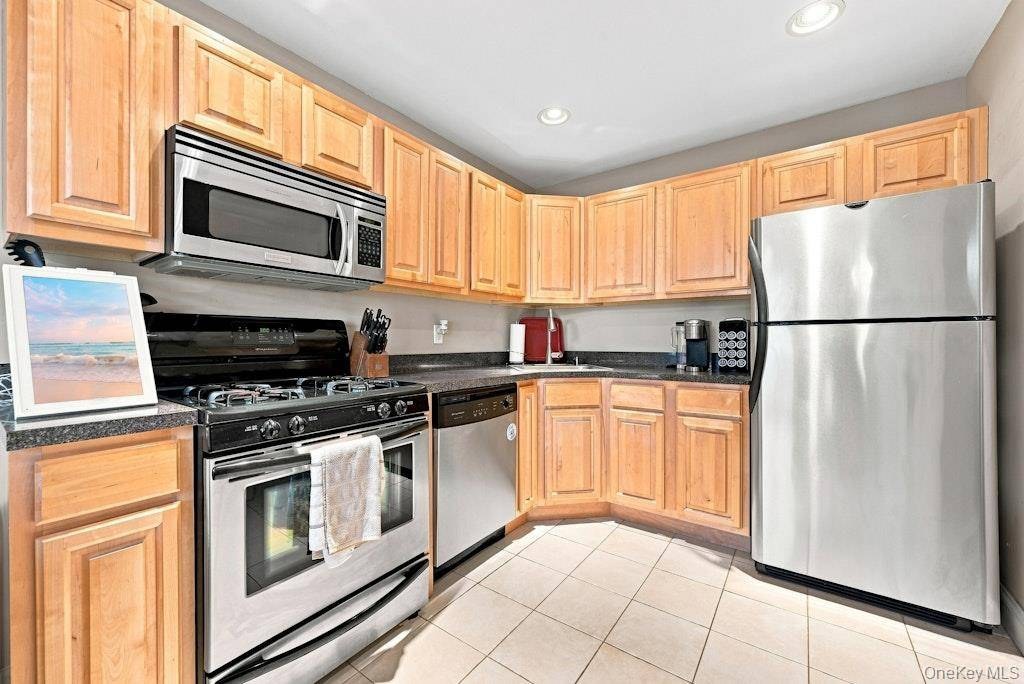 Apartamento com 2 Quartos à Venda em Riverhead - Nova Iorque - EUA - 3