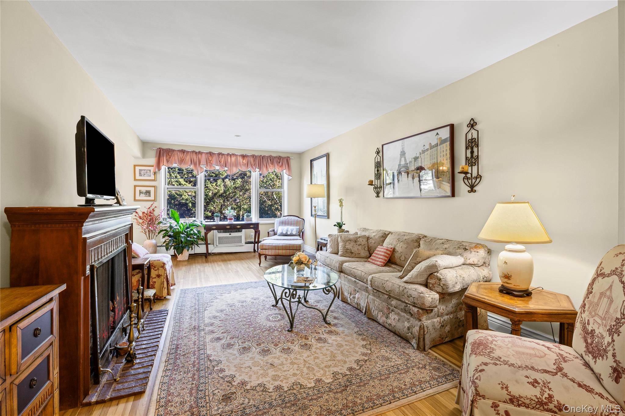 Apartamento com 2 Quartos à Venda em Rockville Centre - Nova Iorque - EUA - 4