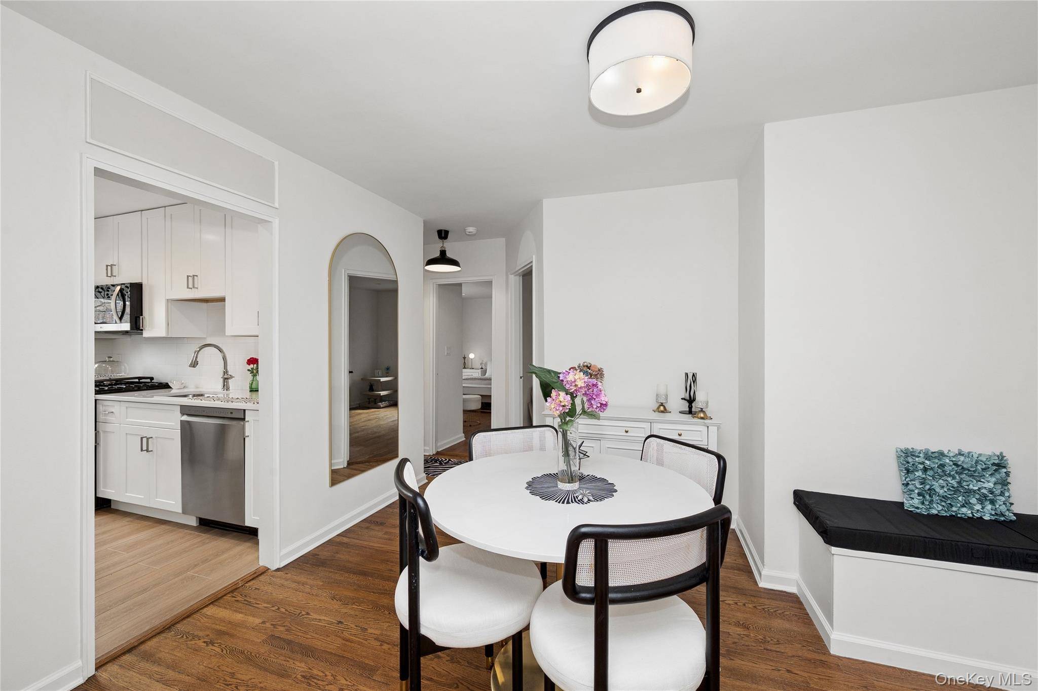 Apartamento com 2 Quartos à Venda em Rockville Centre - Nova Iorque - EUA - 3