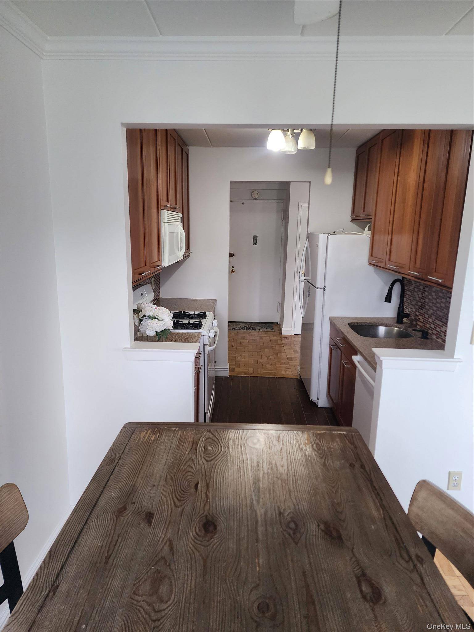 2 Bedroom Apartment for Sale in Scarsdale - New York - USA - 5