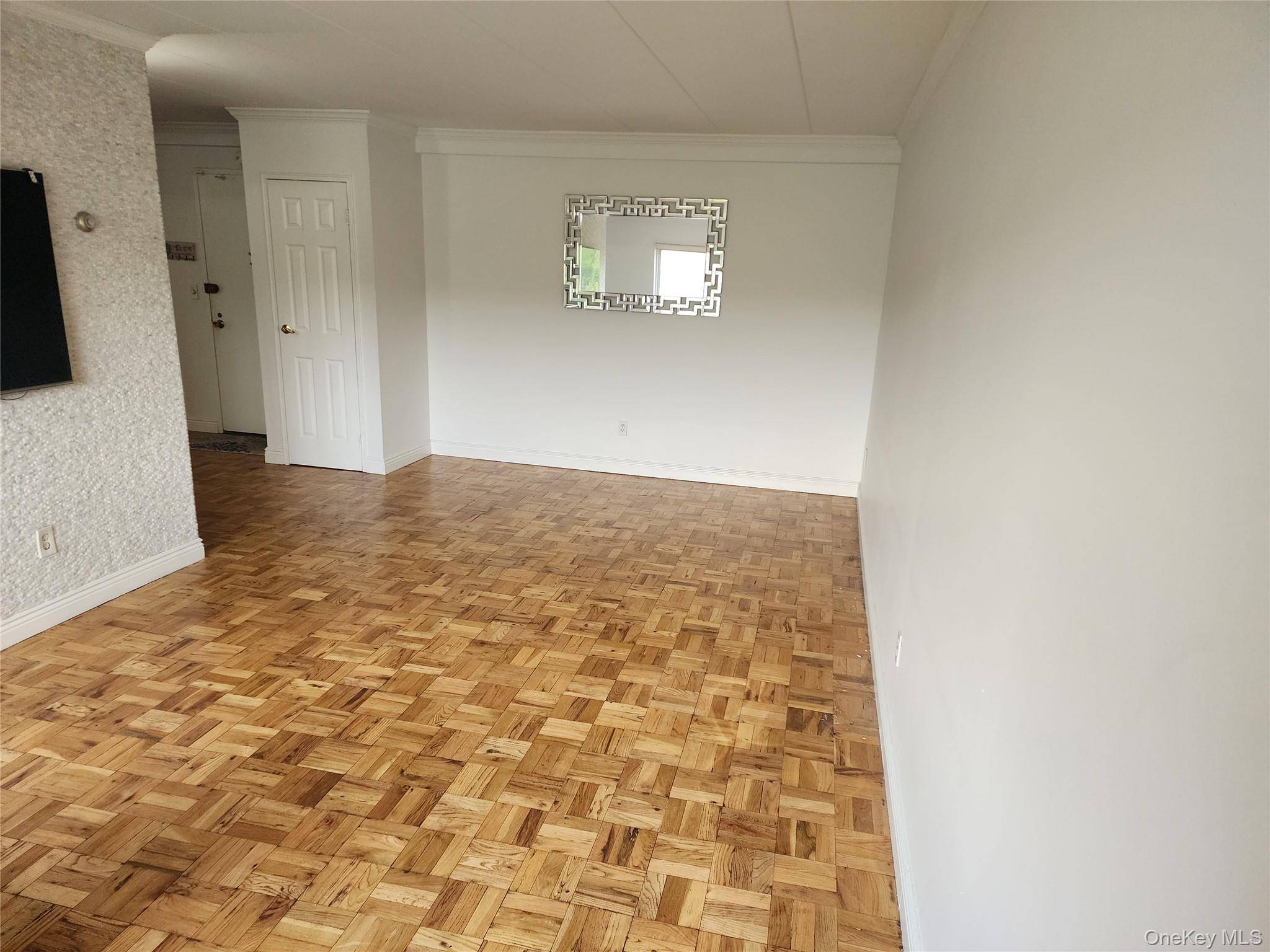 2 Bedroom Apartment for Sale in Scarsdale - New York - USA - 8