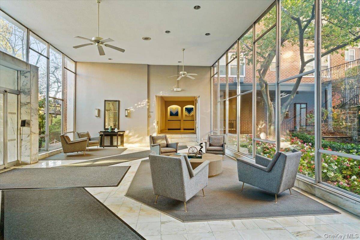 Apartamento de 2 Dormitorios en Venta en Scarsdale - Nueva York - EE. UU. - 3