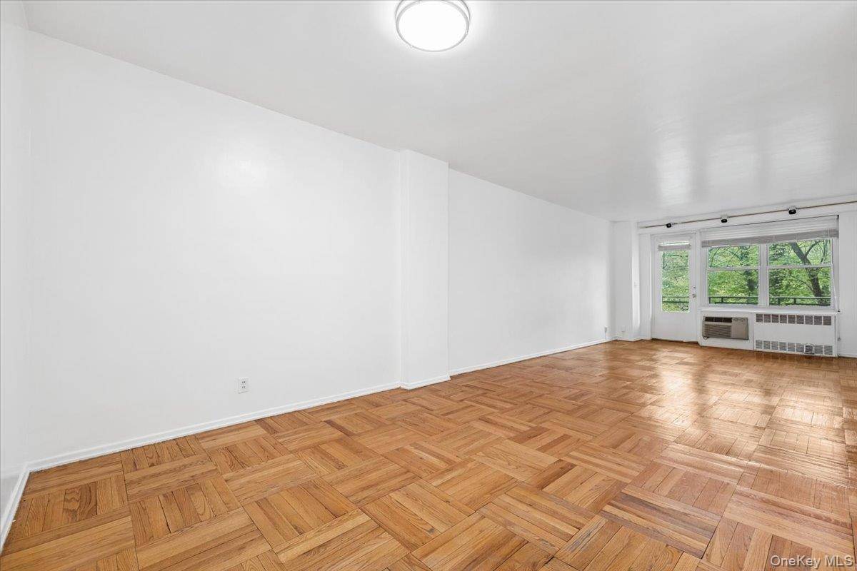 Apartamento de 2 Dormitorios en Venta en Scarsdale - Nueva York - EE. UU. - 8