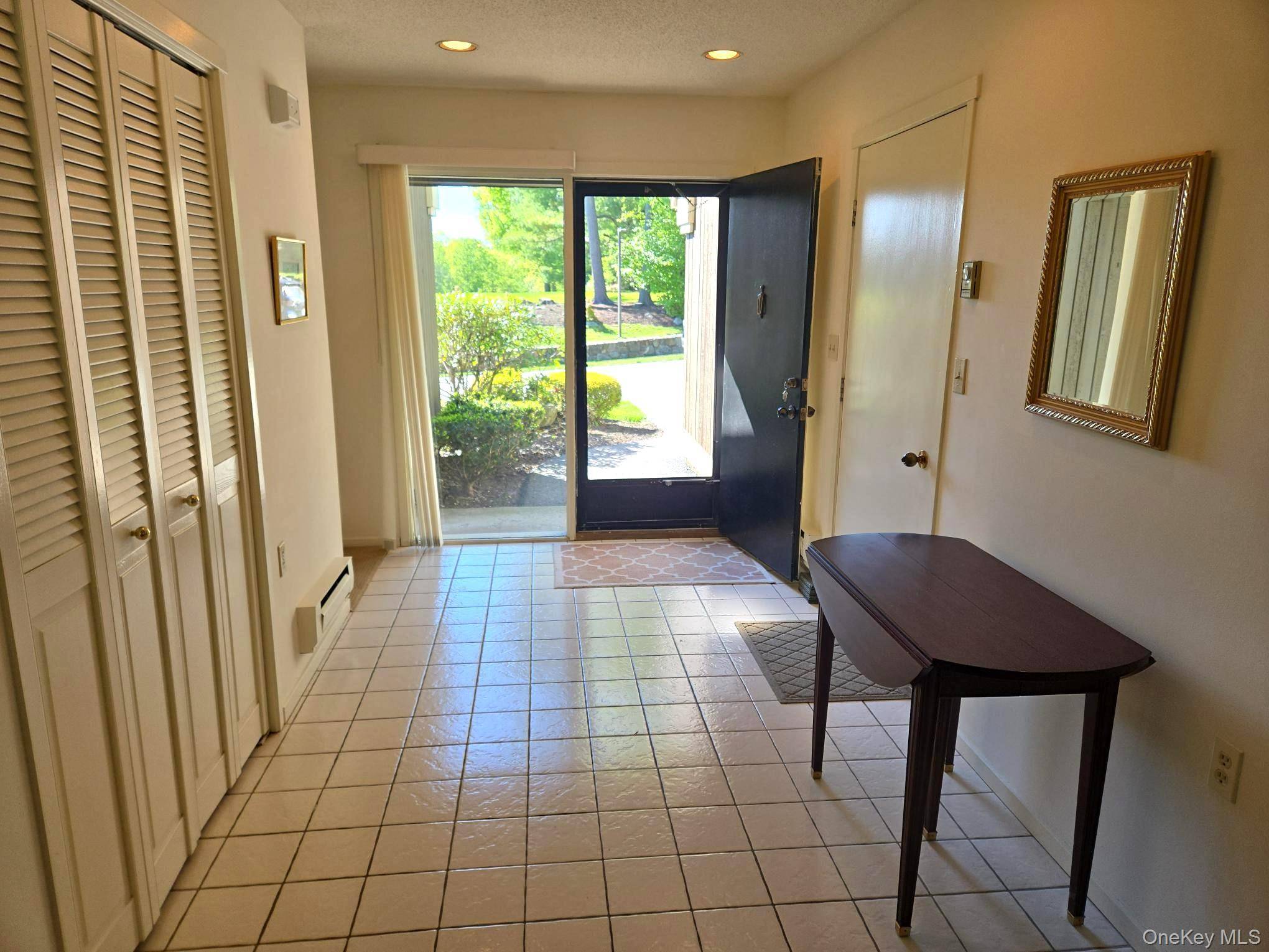 Apartamento com 2 Quartos à Venda em Somers - Nova Iorque - EUA - 2