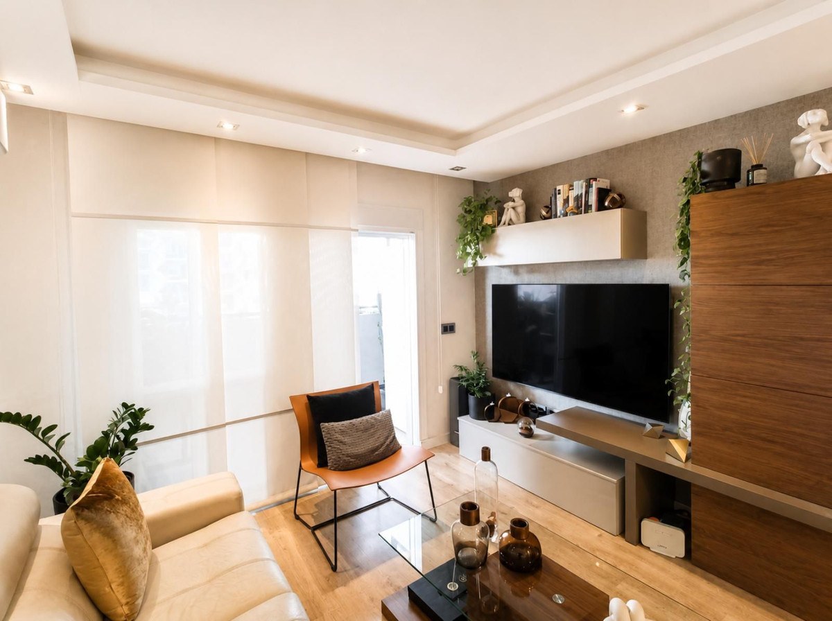 Apartamento de 2 Dormitorios en Venta en Torremolinos, Costa del Sol - 3