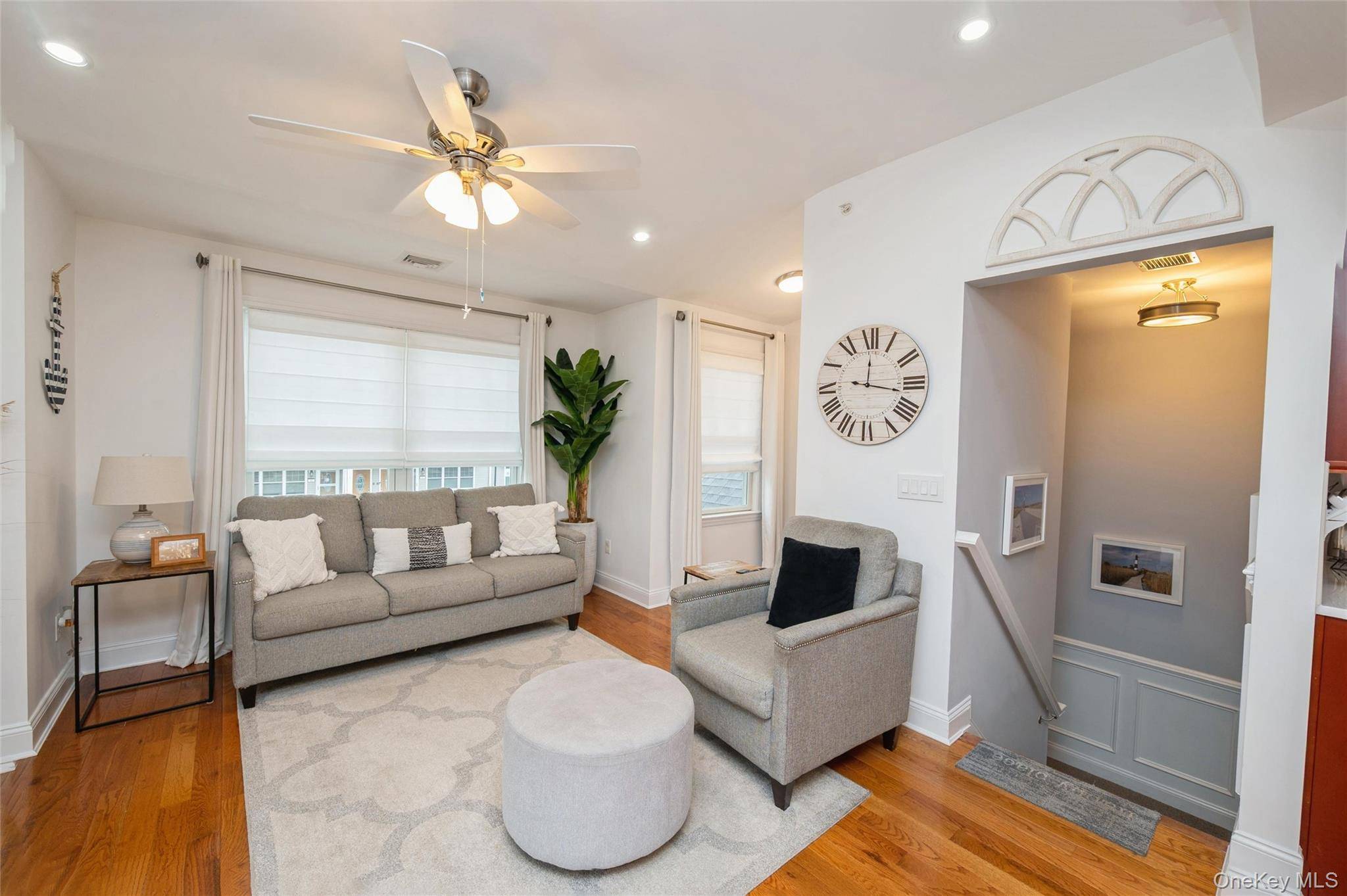 2 Bedroom Apartment for Sale in Westbury - New York - USA - 8