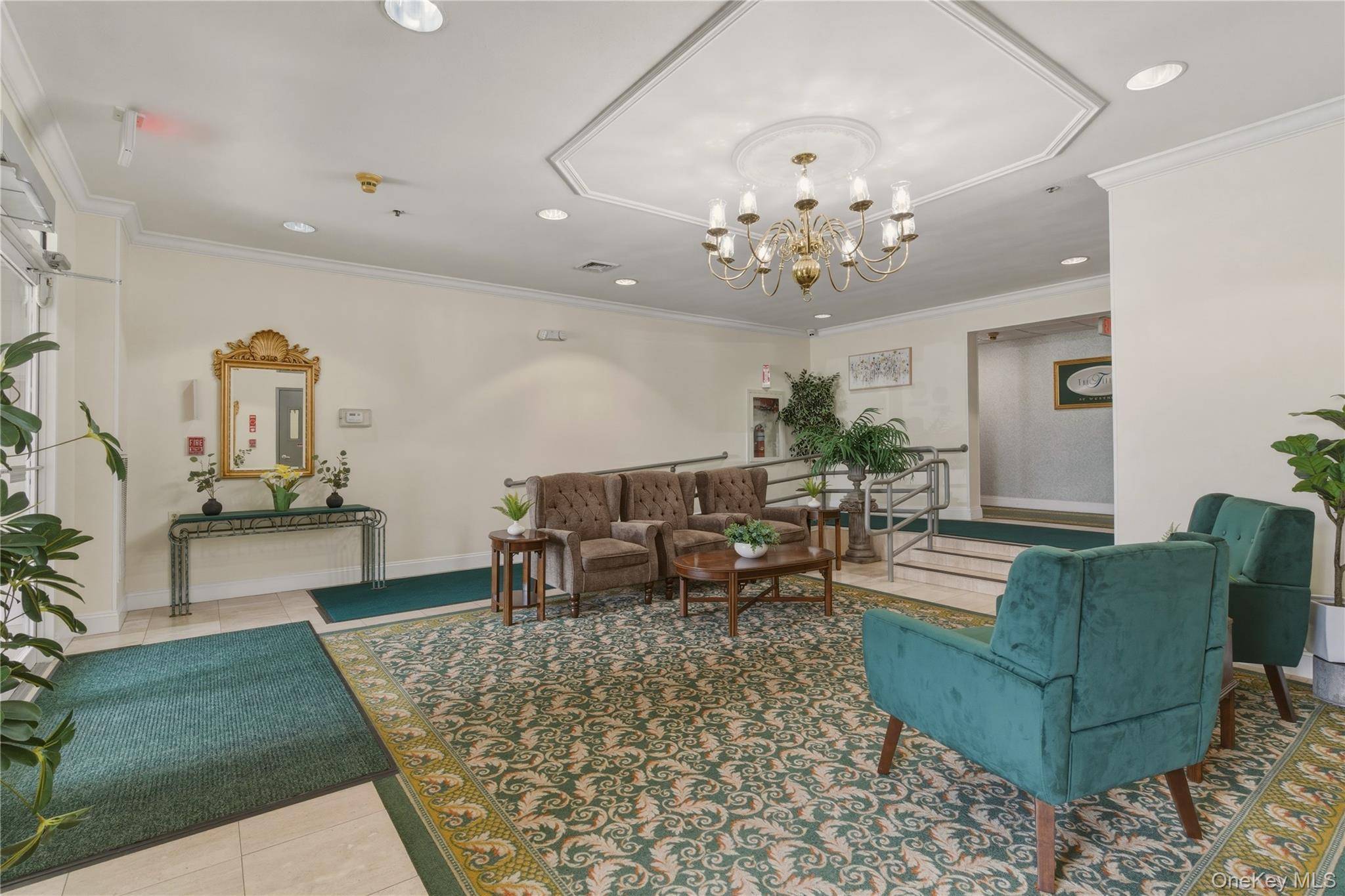 2 Bedroom Home for Sale in Westbury - New York - USA - 5