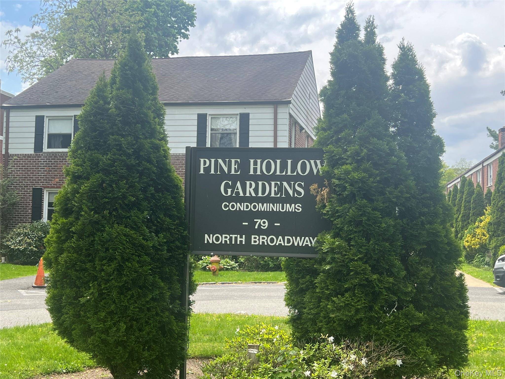 Apartamento com 2 Quartos à Venda em White Plains - Nova Iorque - EUA - 1