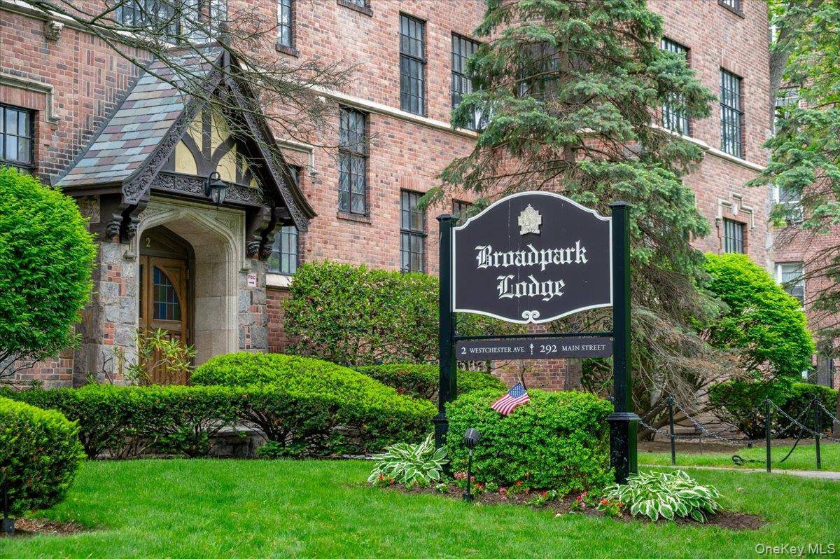 Apartamento de 2 Dormitorios en Venta en White Plains - Nueva York - EE. UU. - 1