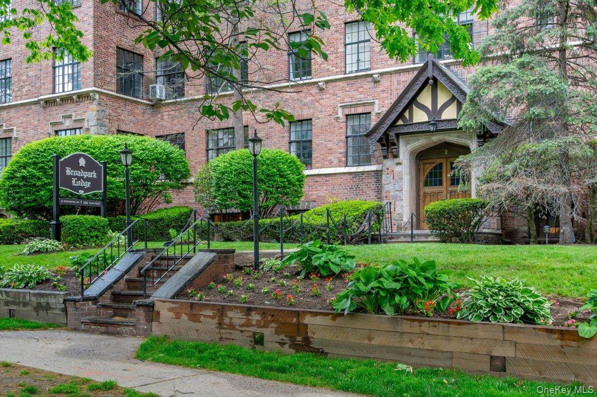 Apartamento de 2 Dormitorios en Venta en White Plains - Nueva York - EE. UU. - 2
