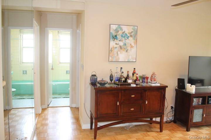 Apartamento com 2 Quartos à Venda em White Plains - Nova Iorque - EUA - 3
