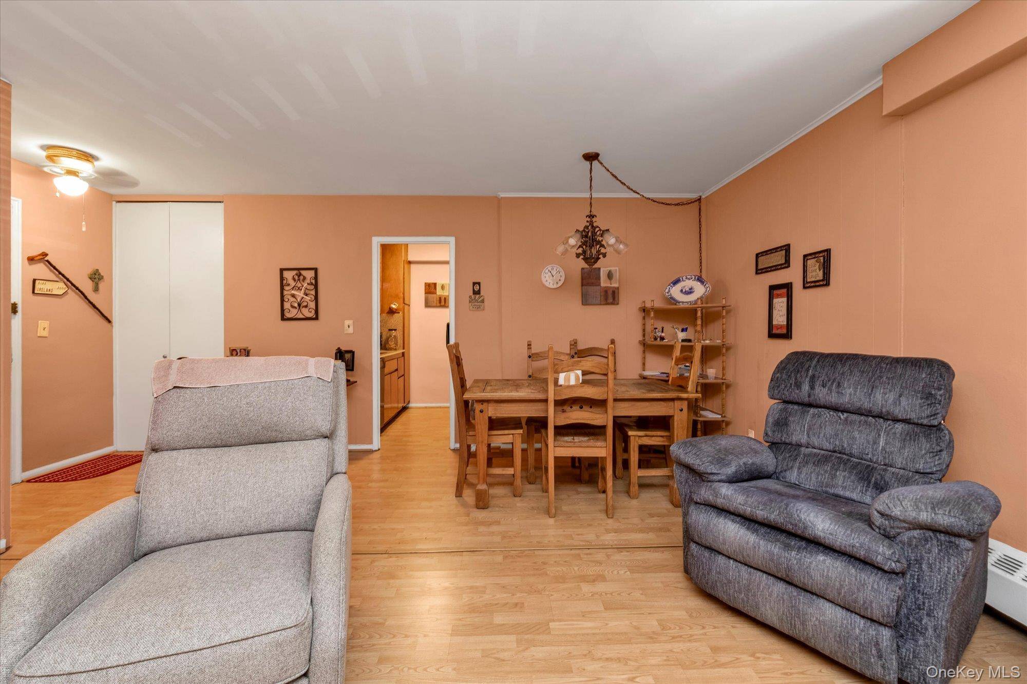 Apartamento com 2 Quartos à Venda em Woodside - Nova Iorque - EUA - 4