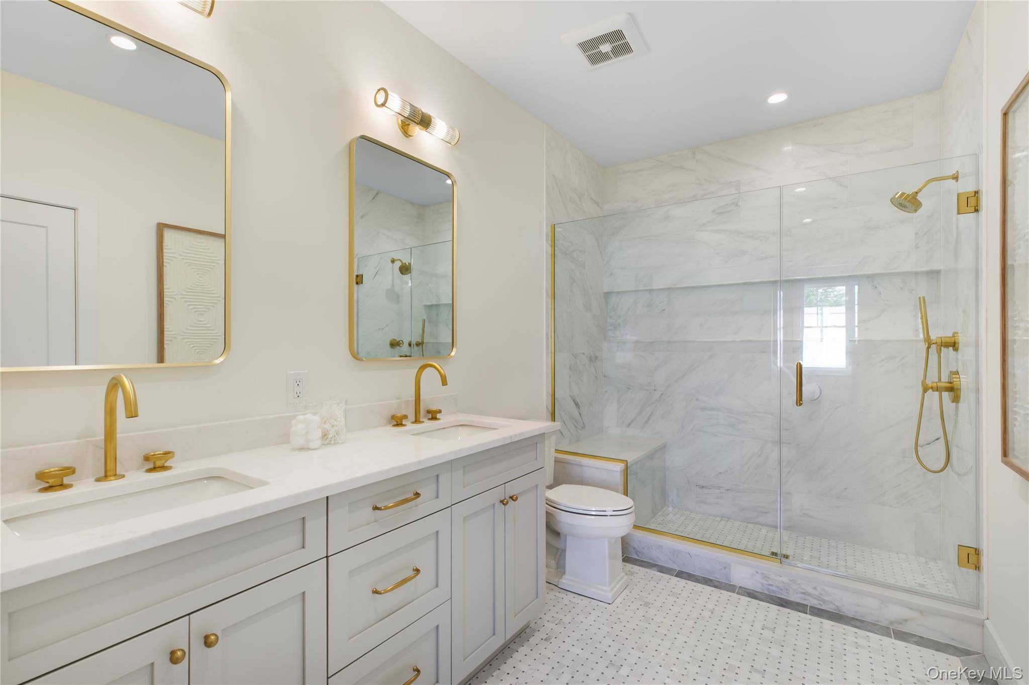 2 Bedroom Home for Sale in Yaphank - New York - USA - 7
