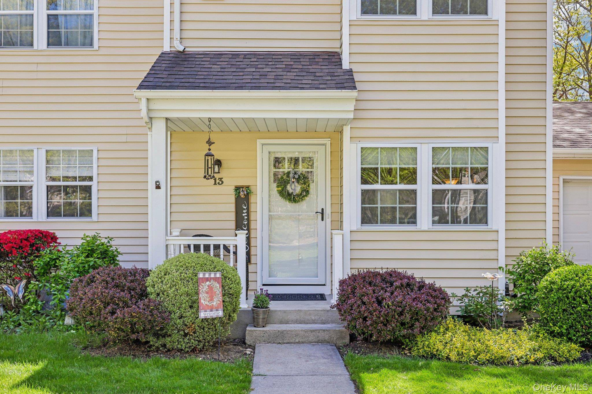 2 Bedroom Home for Sale in Yaphank - New York - USA - 4