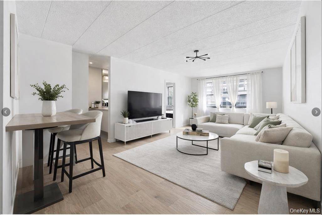 2 Bedroom Home for Sale in Yonkers - New York - USA - 1