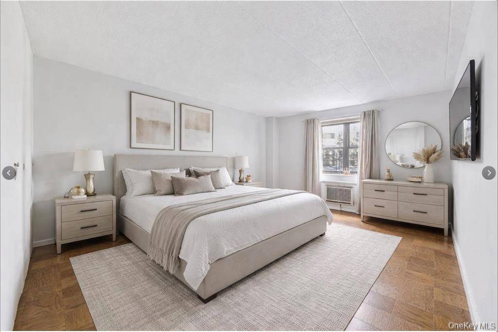 2 Bedroom Home for Sale in Yonkers - New York - USA - 4