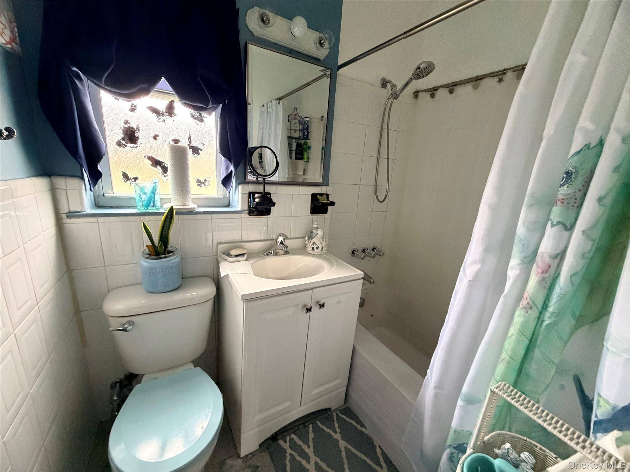 2 Bedroom Home for Sale in Yonkers - New York - USA - 6