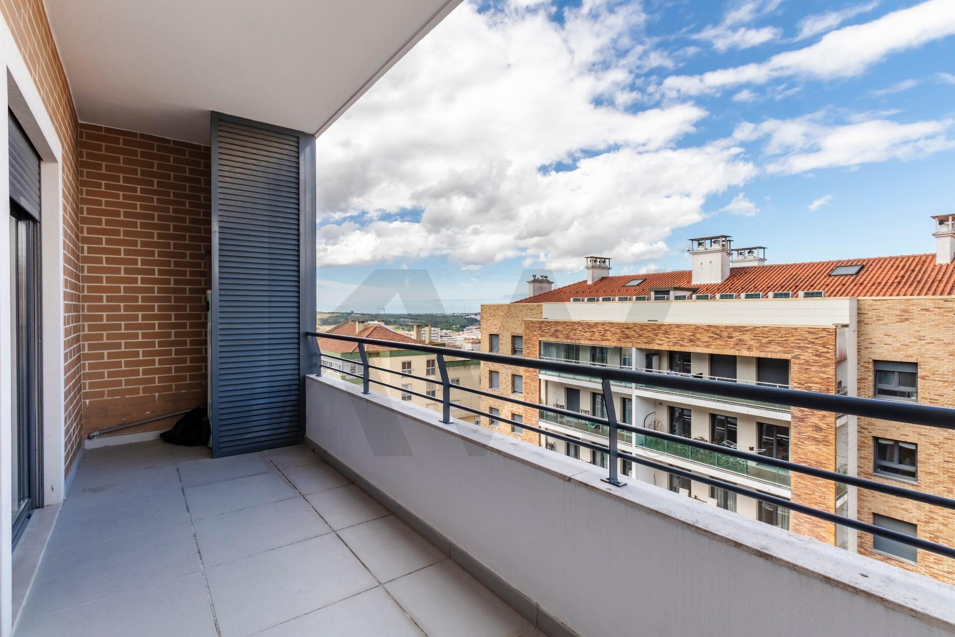 Apartamento com 3 Quartos à Venda em Amadora - Lisboa - Portugal - 8