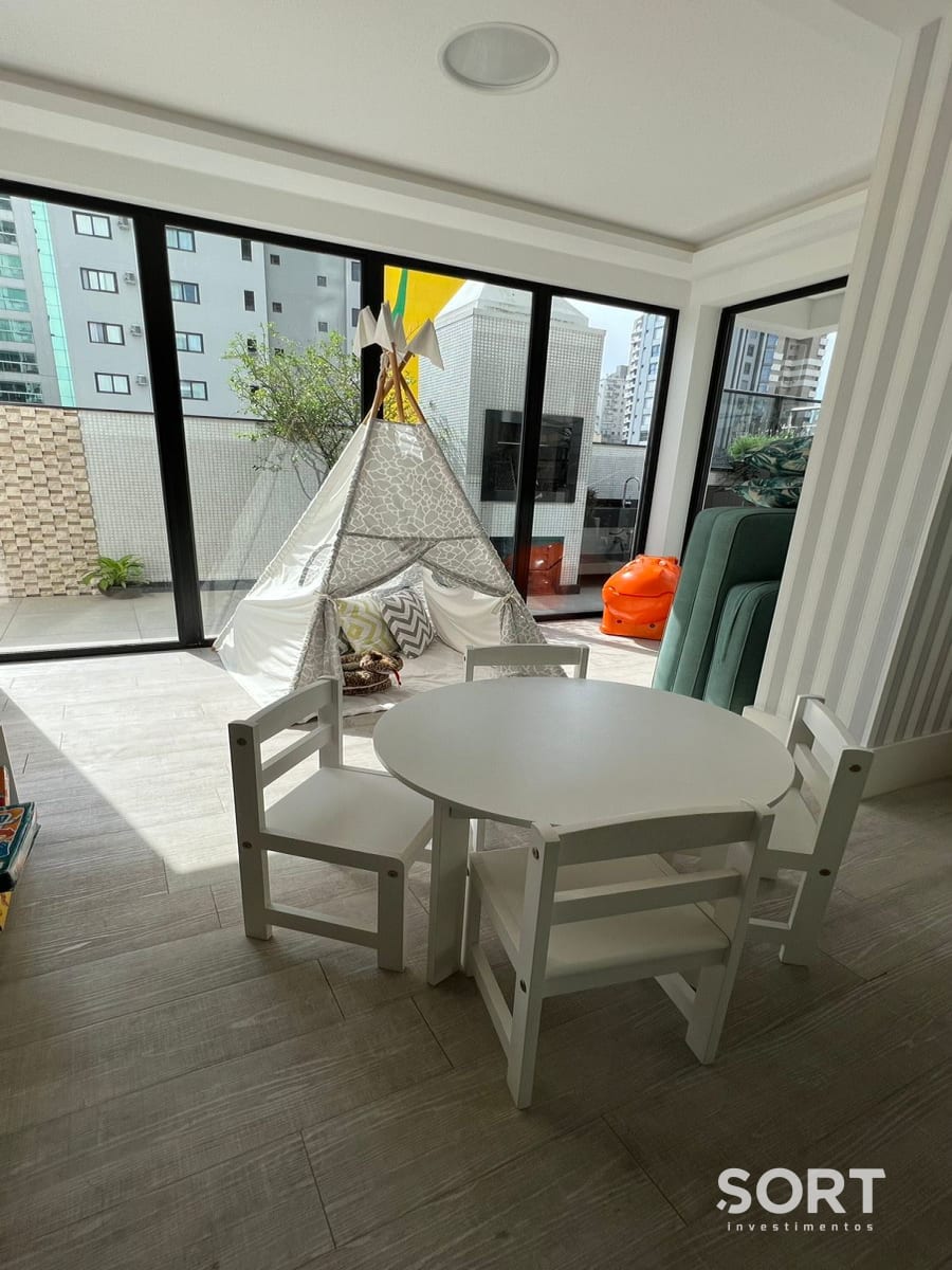 Apartamento com 3 Quartos à Venda em Balneário Camboriú - Santa Catarina - Brasil - 6