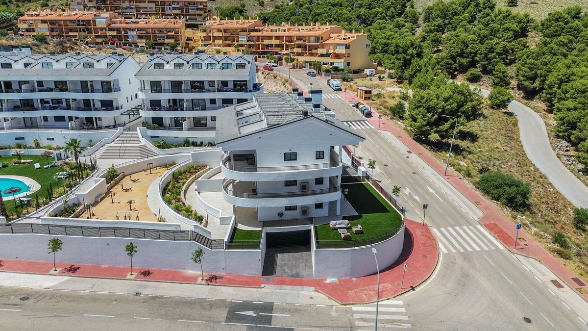 Apartamento com 3 Quartos à Venda em Benalmádena - Costa del Sol - 3