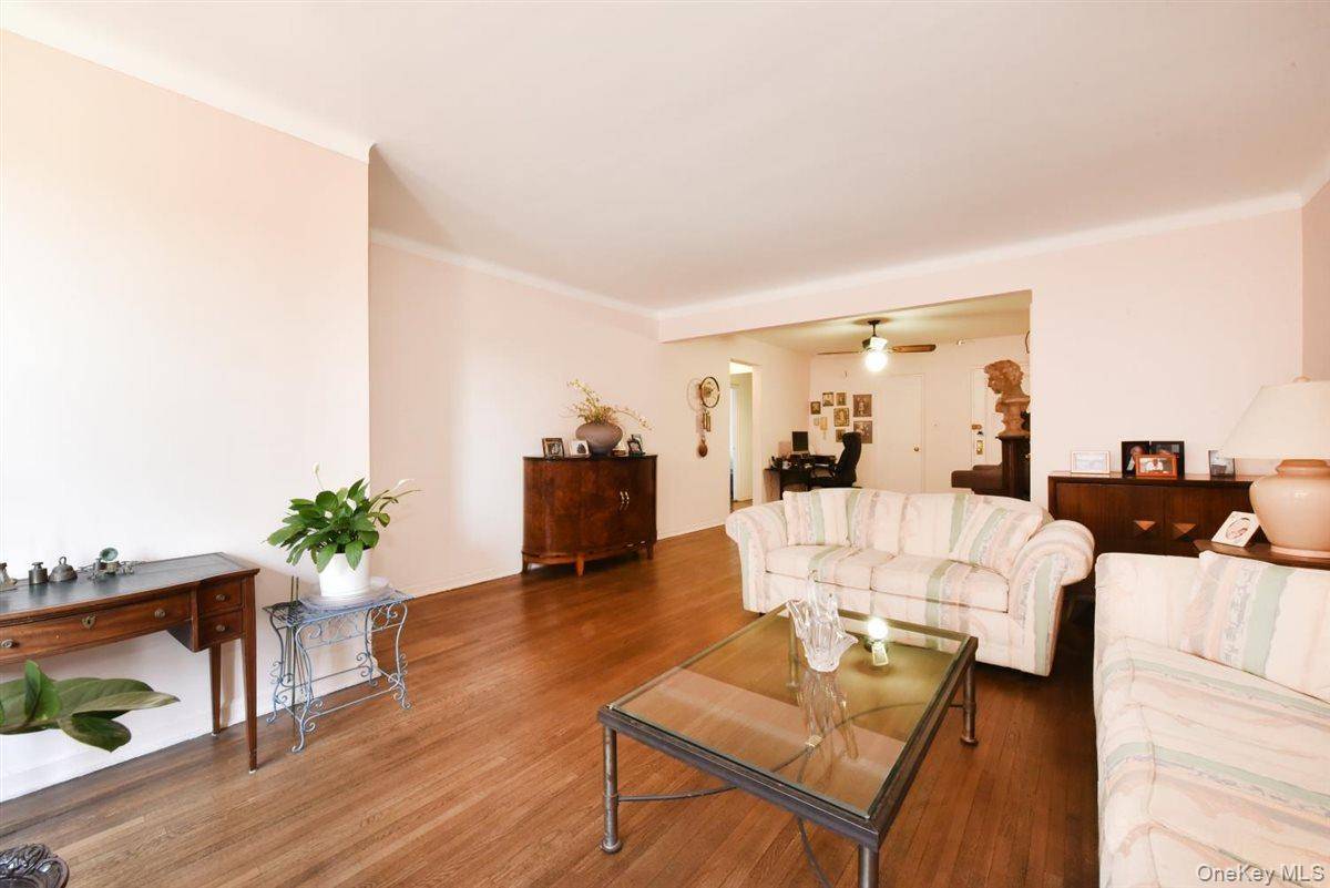 Apartamento com 3 Quartos à Venda em Briarwood - Nova Iorque - EUA - 5