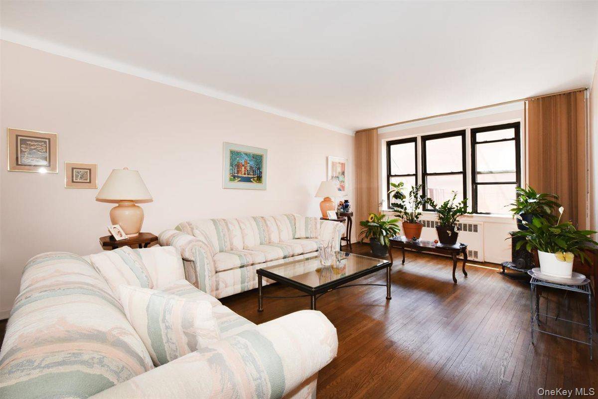 Apartamento com 3 Quartos à Venda em Briarwood - Nova Iorque - EUA - 6